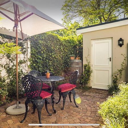 Guest Suite - Leafy Constantia Guest House Cape Town Exterior foto